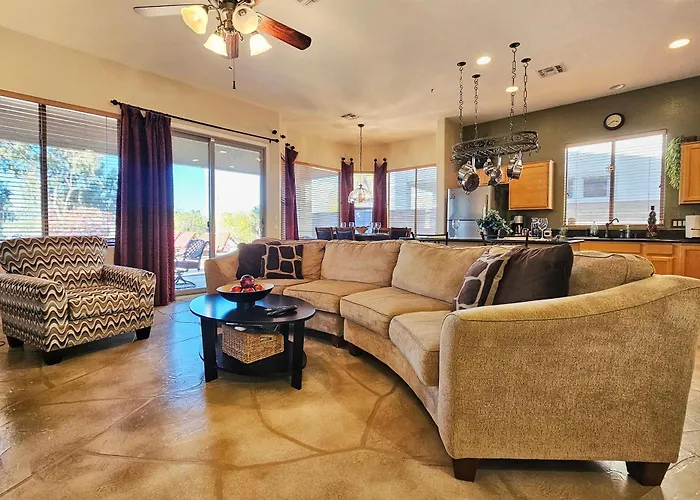 Upgraded Golf Oasis, Heated Pool, Bbq Pet Friendly Phoenix