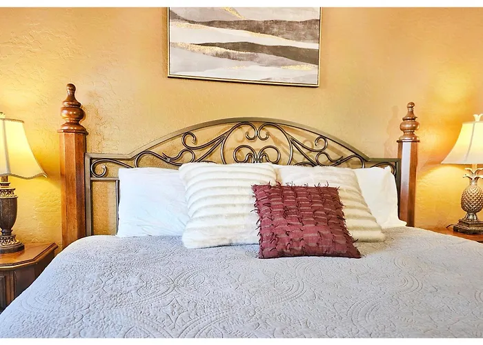 Upgraded Golf Oasis, Heated Pool, Bbq Pet Friendly Phoenix