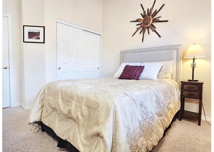 Upgraded Golf Oasis, Heated Pool, Bbq Pet Friendly Сasa de vacaciones Phoenix
