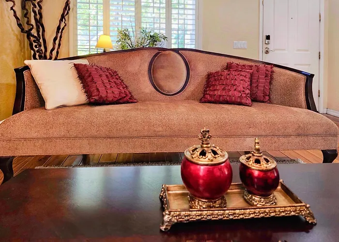 Upgraded Golf Oasis, Heated Pool, Bbq Pet Friendly *