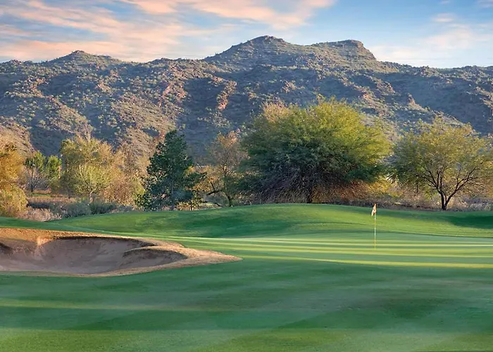 Upgraded Golf Oasis, Heated Pool, Bbq Pet Friendly